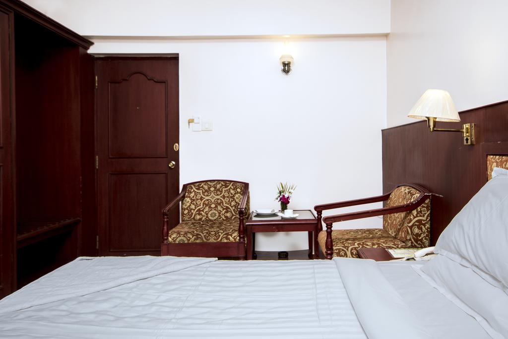 Hotel Rr Residency Kodaikanal Pokoj fotografie
